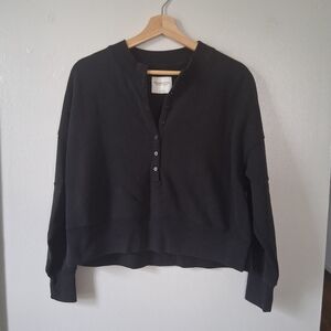 Abercrombie & Fitch Black Crop Sweater